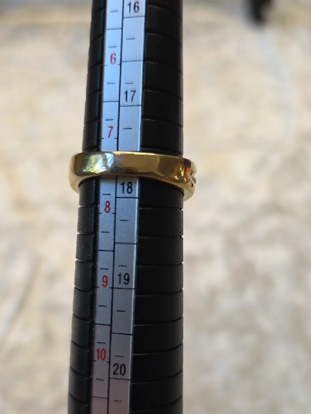 Classic Gold & Silver-Tone Solitaire Bold Ring with Clear Round Stone Size 7.5